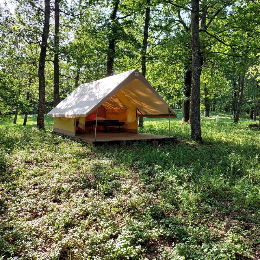 Camping Onlycamp Le Port Saint-Benoît-sur-Loire